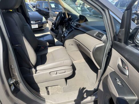 Used 2012 Honda Odyssey Touring image 23