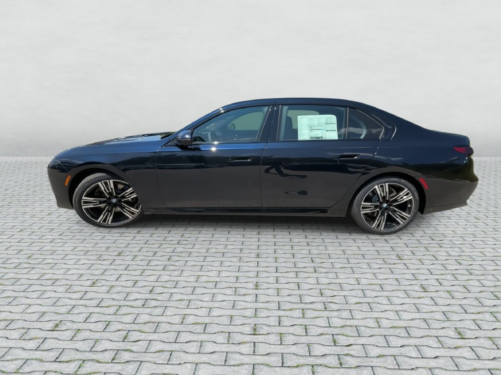 Used 2026 BMW 740i xDrive w/ Premium Package AWD/4WD image 5