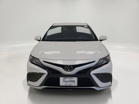 Used 2021 Toyota Camry XSE image 2