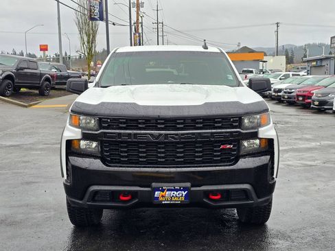 Used 2020 Chevrolet Silverado 1500 Custom Trail Boss w/ Custom Convenience Package AWD/4WD image 2