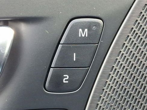 New 2026 Volvo XC60 B5 Ultra w/ Protection Package Premier image 18