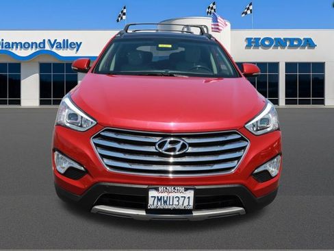 Used 2016 Hyundai Santa Fe Limited w/ Option Group 04 FWD image 2