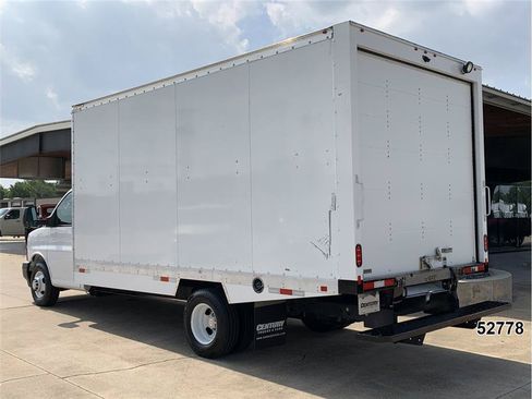 Used 2024 Chevrolet Express 3500 w/ Power Convenience Package RWD image 6