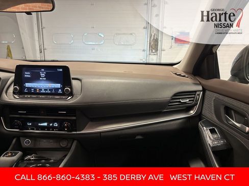 Certified 2023 Nissan Rogue SV image 34