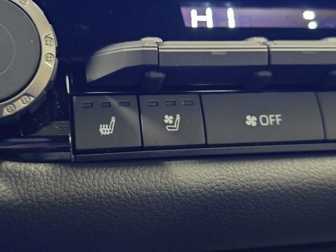 New 2026 Toyota Tundra Limited image 10