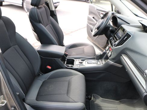 Used 2021 Subaru Forester Premium AWD/4WD image 28
