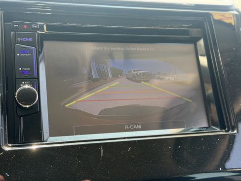 Used 2017 Honda Fit LX image 39