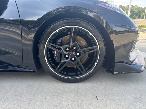 Used 2023 Chevrolet Corvette Stingray Premium Cpe w/ Z51 Performance Package RWD image 11