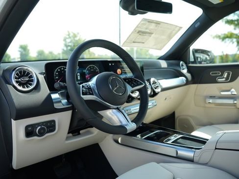 Certified 2026 Mercedes-Benz GLB 250 4MATIC image 41