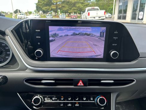 Used 2023 Hyundai Sonata SE FWD image 17