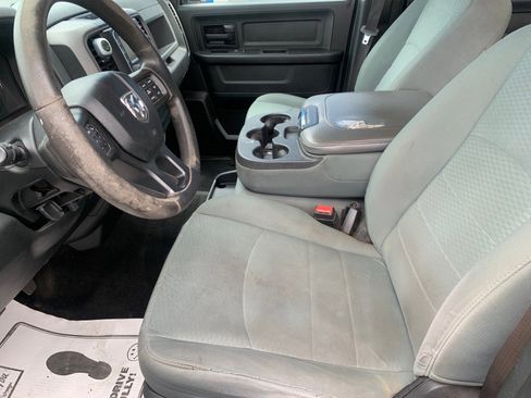 Used 2017 RAM 1500 Express w/ Express Value Package RWD image 6
