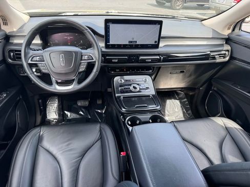 Used 2021 Lincoln Nautilus AWD w/ Equipment Group 101A image 5