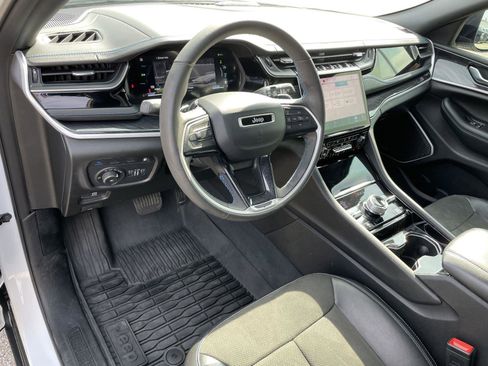 Used 2022 Jeep Grand Cherokee Trailhawk w/ Advanced Protech Group II image 13