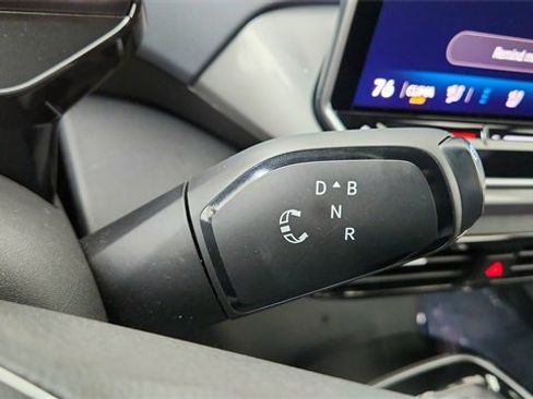 Used 2025 Volkswagen ID.4 Pro S Plus image 40