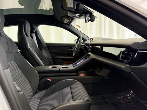 Certified 2025 Porsche Taycan image 16