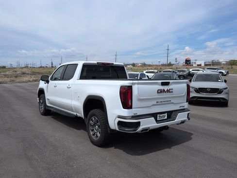 Used 2024 GMC Sierra 1500 AT4 w/ Technology Package AWD/4WD image 5