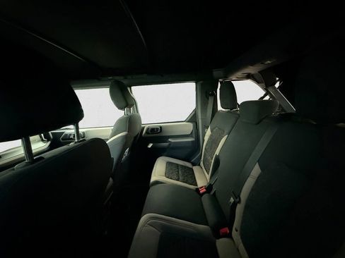 Used 2021 Ford Bronco Wildtrak image 10