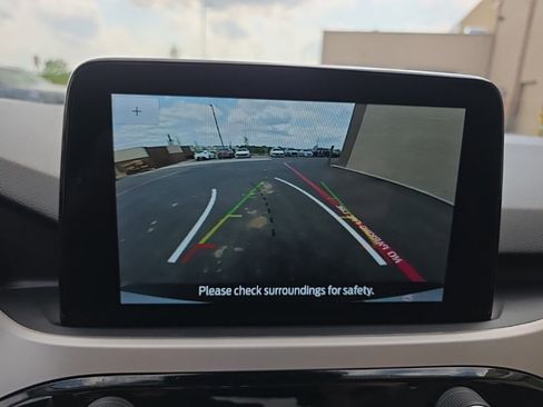 Used 2022 Ford Escape SE FWD image 17