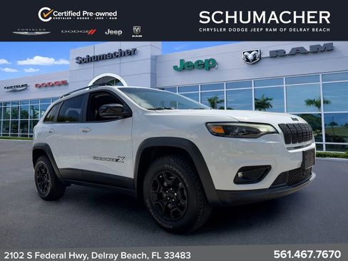 Certified 2022 Jeep Cherokee Latitude AWD/4WD image 1