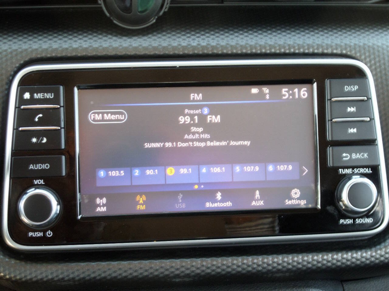 Used 2019 Nissan Kicks S w/ Exterior Electronics Package FWD image 32