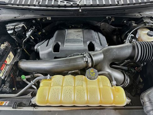 Used 2018 Ford Expedition Max Platinum AWD/4WD image 35