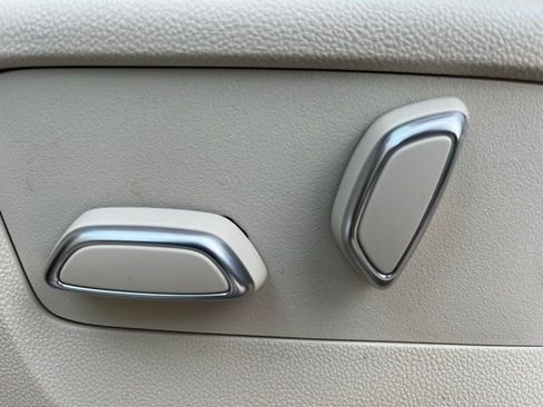 Used 2025 GMC Yukon Denali w/ Denali Reserve Package image 14