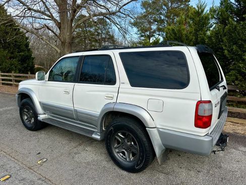 Used 2000 Toyota 4Runner Limited image 4