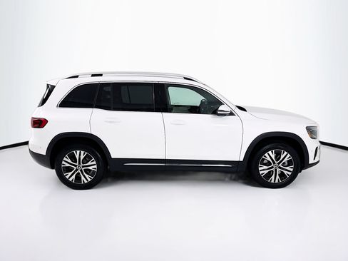 Used 2026 Mercedes-Benz GLB 250 image 9