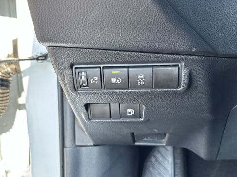 Used 2024 Toyota Corolla Cross AWD Hybrid image 30