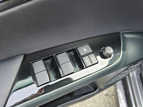 Used 2021 Toyota Prius Prime XLE FWD image 24