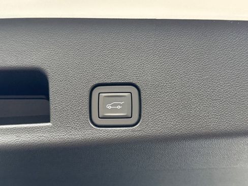 New 2026 Chevrolet Traverse LT w/ Midnight/Sport Edition image 19