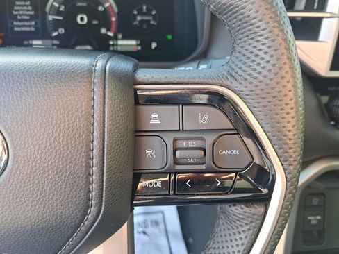 Used 2024 Toyota Tundra Limited image 19