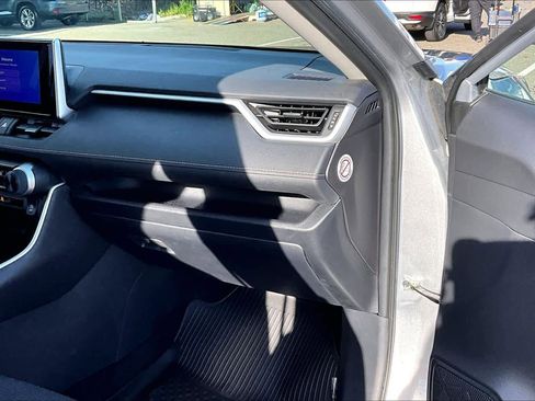 Certified 2025 Toyota RAV4 LE image 18