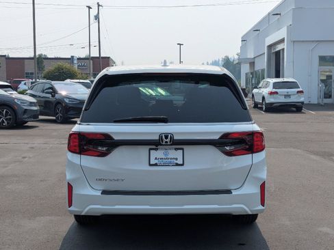 Used 2025 Honda Odyssey EX-L image 4