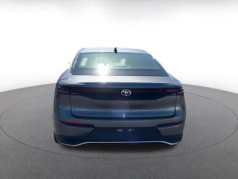 Used 2025 Toyota Crown XLE image 8