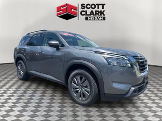 Used 2025 Nissan Pathfinder SV AWD/4WD 360° Tour