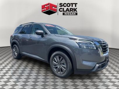 Used 2025 Nissan Pathfinder SV