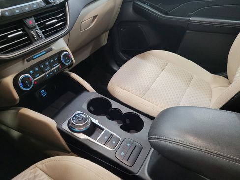 Used 2022 Ford Escape SE w/ Convenience Package AWD/4WD image 26