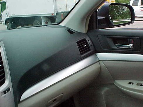 Used 2014 Subaru Legacy 2.5i w/ Alloy Wheel Package image 19