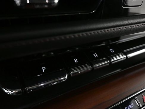 Used 2023 Lincoln Aviator Reserve w/ Elements Package Plus image 14