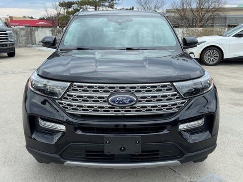 Used 2022 Ford Explorer Limited w/ Limited Technology Package AWD/4WD image 2
