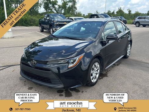 Used 2024 Toyota Corolla LE FWD image 1