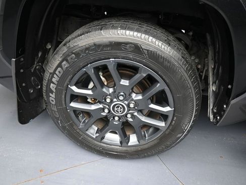 Used 2023 Toyota Tundra Platinum image 19