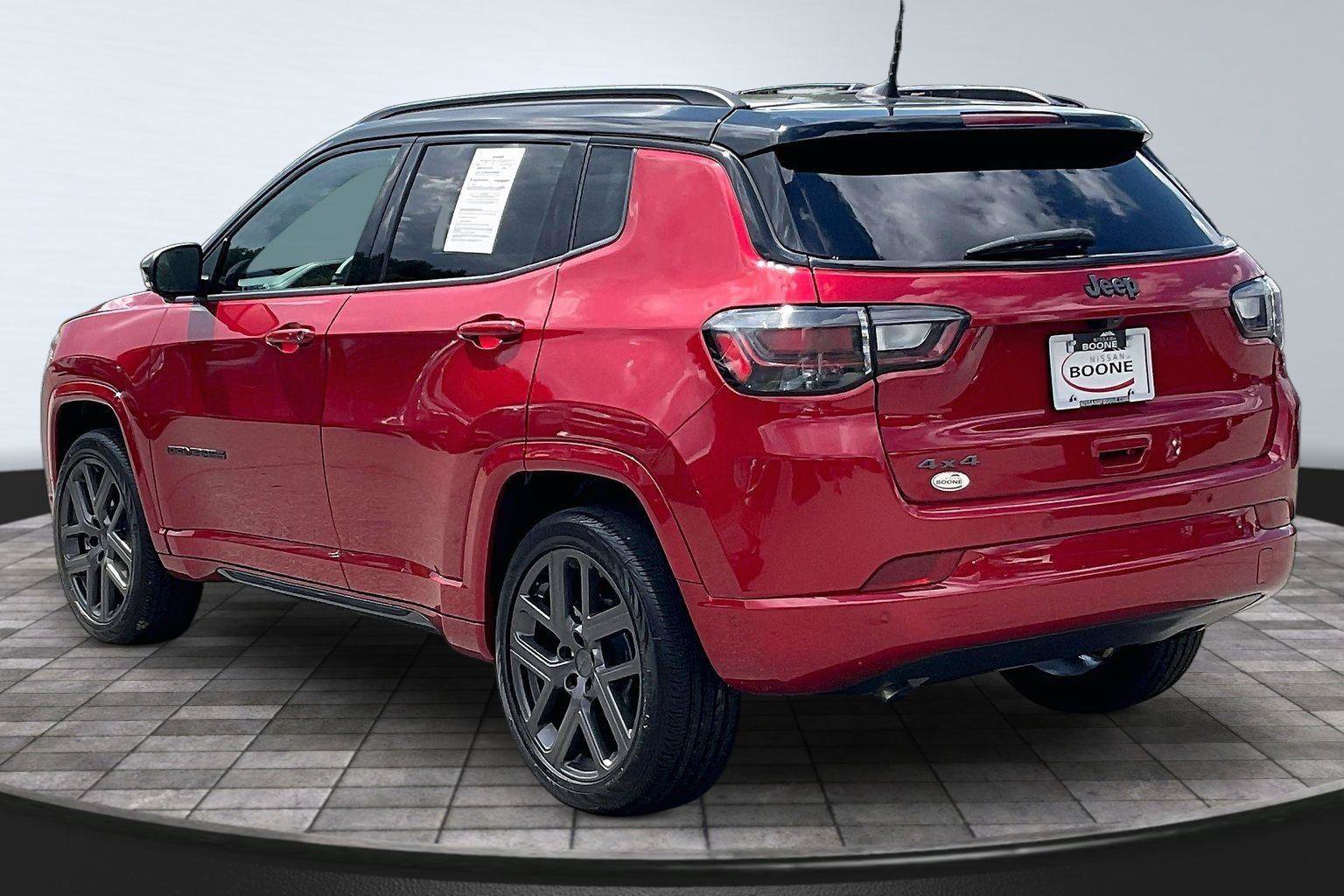 Used 2024 Jeep Compass Limited w/ Driver Assist Group I AWD/4WD image 3