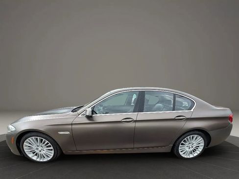 Used 2016 BMW 550i xDrive Sedan AWD/4WD image 8