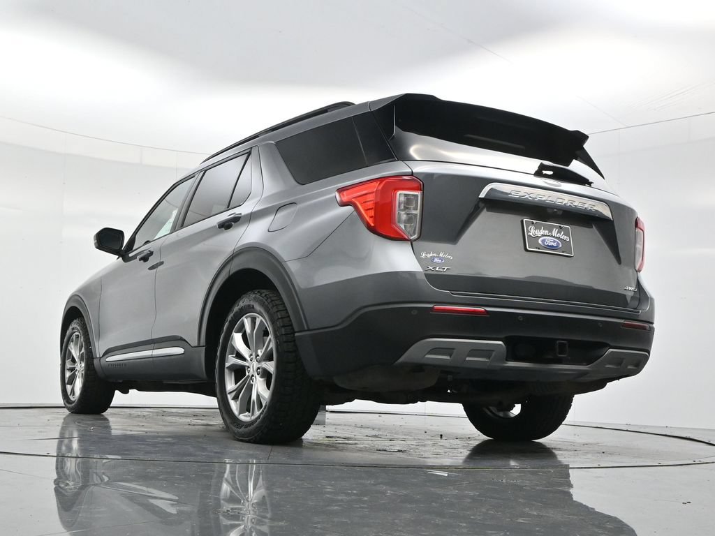 Used 2024 Ford Explorer XLT w/ Equipment Group 202A AWD/4WD image 51