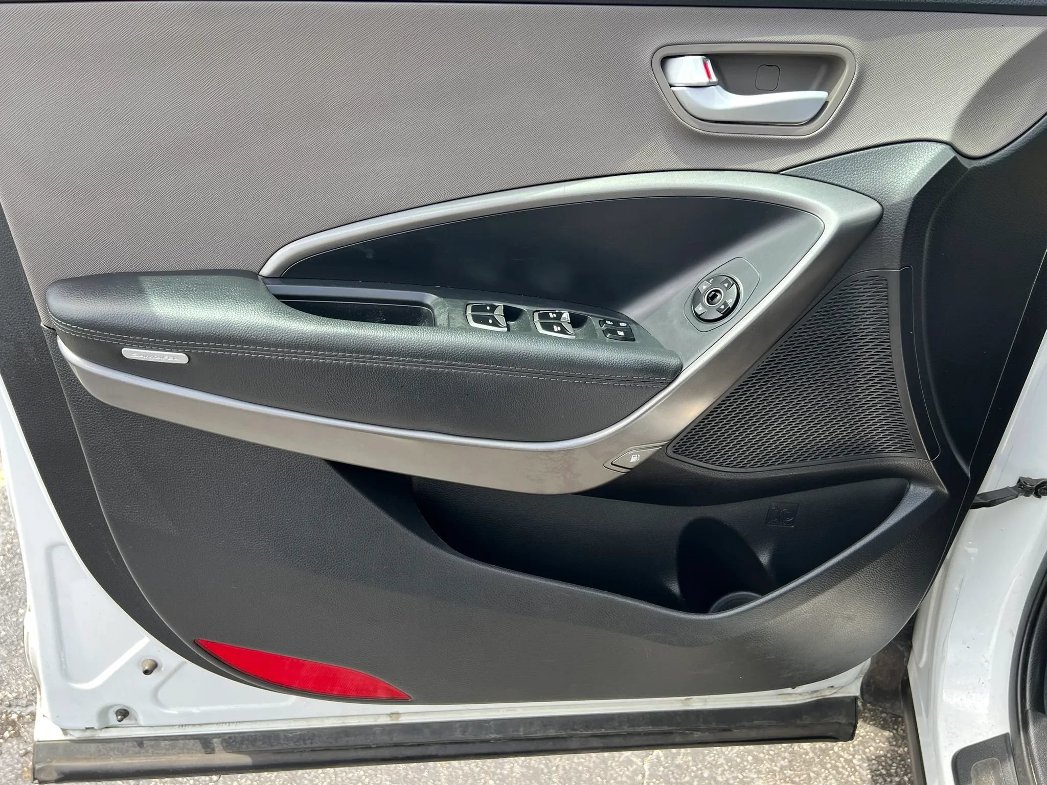 Used 2017 Hyundai Santa Fe Sport FWD image 9