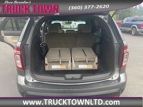 Used 2014 Ford Explorer XLT w/ Equipment Group 202A AWD/4WD image 12