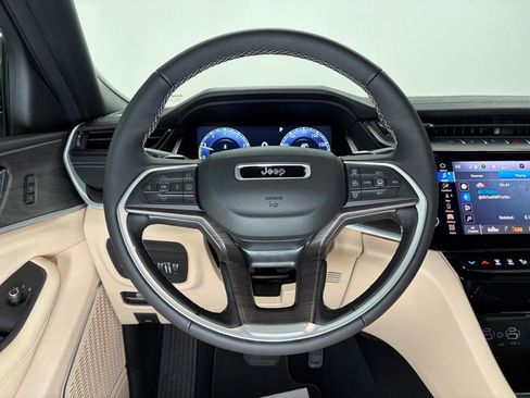 New 2026 Jeep Grand Cherokee L Limited AWD/4WD image 15