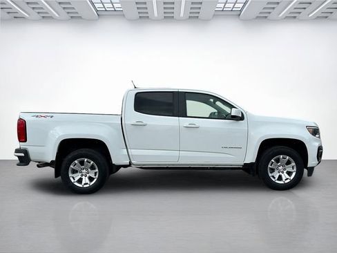 Used 2022 Chevrolet Colorado LT w/ LT Convenience Package image 3